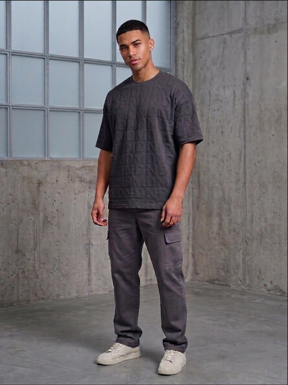 OVEDRSIZED TEE