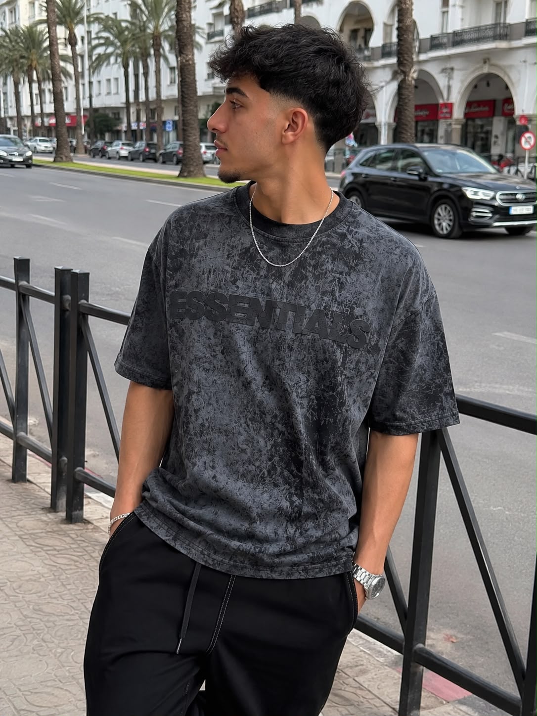 T-Shirt Essentials - Gris